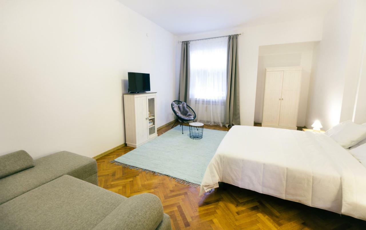 סיביו Street View Apartments מראה חיצוני תמונה
